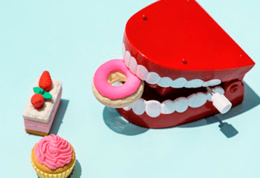 Feeding your teeth to keep them healthy